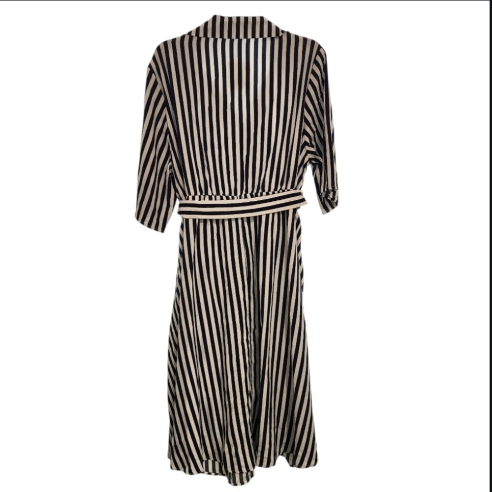 BloomChic Black and White Striped Midi Shirt Dress ,Size 18-20, NWT - Picture 2 of 8